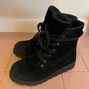 BEARPAW Women’s Krista Boot Black Size7